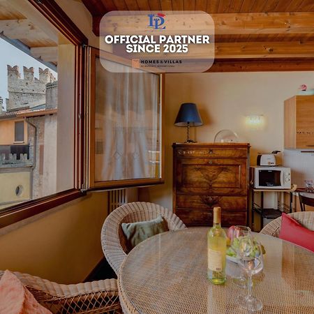Desenzanoloft Official Partner Marriott Homes & Villas -Penthouse Never Say Never Sirmione Castle View Buitenkant foto